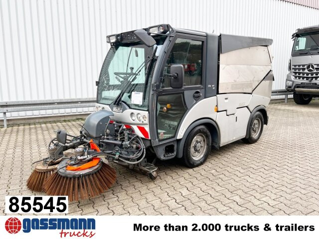 Hako Multicar Citymaster 2000 2B Kehrmaschine 4x2 - Balayeuse de voirie: photos 1 Hako Multicar Citymaster 2000 2B Kehrmaschine 4x2 - Balayeuse de voirie: photos 1