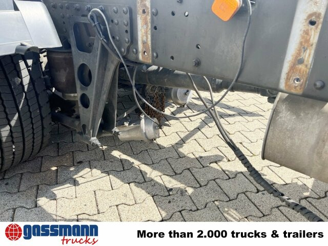 MAN 25/18.284 6x2-4 LL, Retarder, Lenkachse - Châssis cabine: photos 2 MAN 25/18.284 6x2-4 LL, Retarder, Lenkachse - Châssis cabine: photos 2