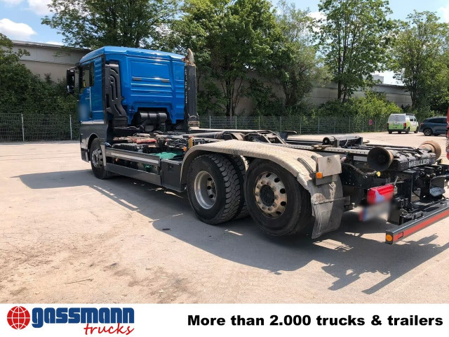 MAN TGX 26.580 6x2-4 BL, Intarder, Lenk-/Liftachse - Camion ampliroll: photos 4 MAN TGX 26.580 6x2-4 BL, Intarder, Lenk-/Liftachse - Camion ampliroll: photos 4