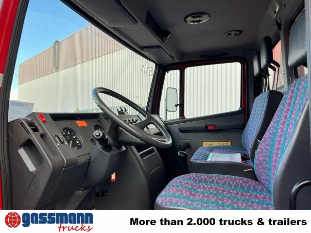 Mercedes-Benz 609 D 4x2, Feuerwehr Gerätewagen - Camion de pompier: photos 3 Mercedes-Benz 609 D 4x2, Feuerwehr Gerätewagen - Camion de pompier: photos 3