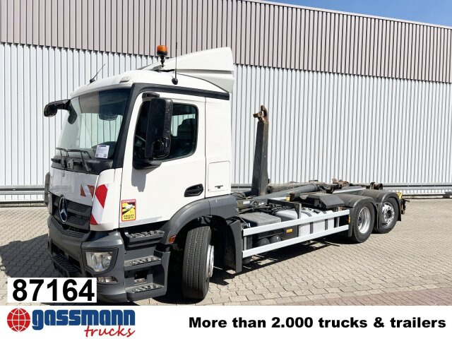 Mercedes-Benz Antos 2543 L 6x2, Lenk-/Liftachse - Camion ampliroll: photos 1 Mercedes-Benz Antos 2543 L 6x2, Lenk-/Liftachse - Camion ampliroll: photos 1