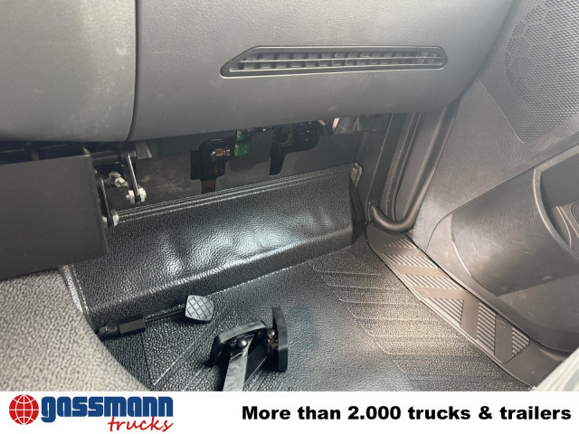 Mercedes-Benz Arocs 1827/30 A 4x4, Ex-Bundeswehr! - Camion plateau: photos 3 Mercedes-Benz Arocs 1827/30 A 4x4, Ex-Bundeswehr! - Camion plateau: photos 3