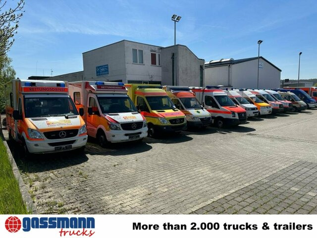 Mercedes-Benz LF 409 4x2 Löschwagen, Benziner! - Camion de pompier: photos 3 Mercedes-Benz LF 409 4x2 Löschwagen, Benziner! - Camion de pompier: photos 3