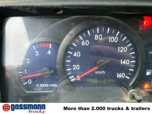 Mitsubishi Canter Fuso 7C15D 4x2 - Camion benne: photos 4 Mitsubishi Canter Fuso 7C15D 4x2 - Camion benne: photos 4