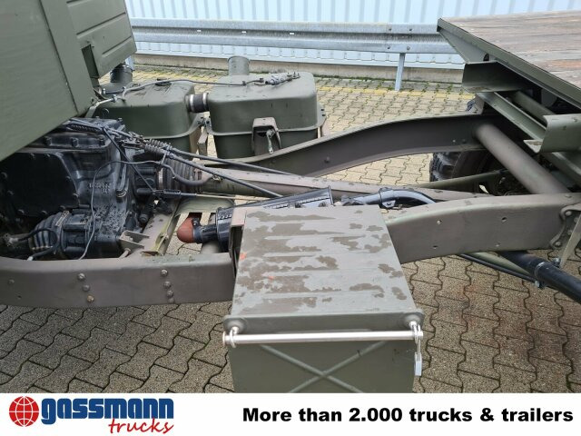 Unimog 404 4x4 S Cabrio, Benziner - Véhicule de voirie/ Spécial: photos 3 Unimog 404 4x4 S Cabrio, Benziner - Véhicule de voirie/ Spécial: photos 3