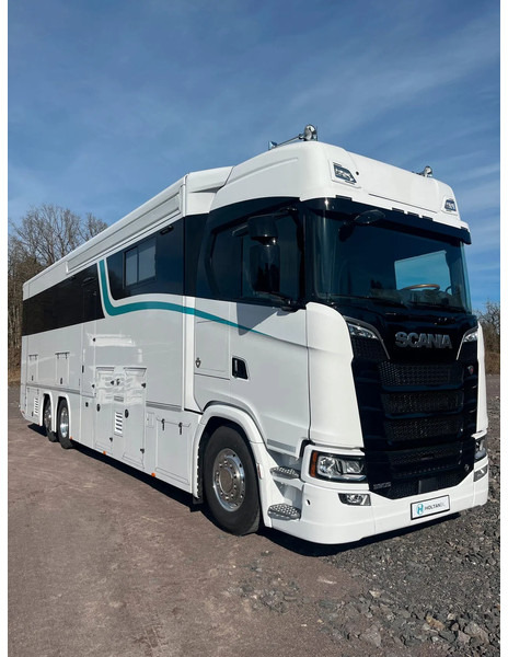 Scania S590 V8 6x2 Camper / Motorhome - New 2025 - Garage - Slide out - - Camping-car: photos 2 Scania S590 V8 6x2 Camper / Motorhome - New 2025 - Garage - Slide out - - Camping-car: photos 2