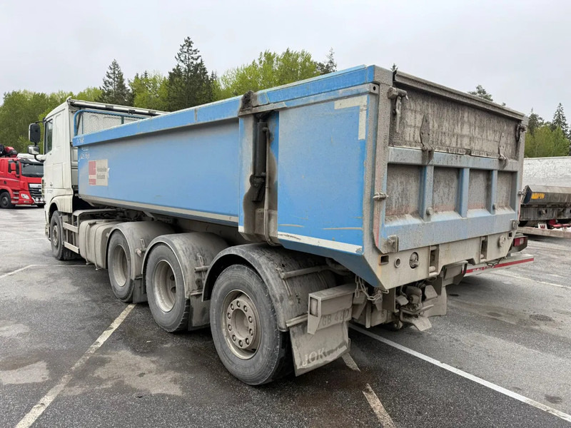 DAF XF 510 Ginaf 8x4*4 - Tipper - Euro 6 - Steering axle - Steel front suspension - Camion benne: photos 3 DAF XF 510 Ginaf 8x4*4 - Tipper - Euro 6 - Steering axle - Steel front suspension - Camion benne: photos 3