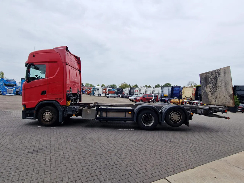 Scania S500 NGS Highline 6x2 - BDF - Full air - Loadlift - Navi - Retarder - Camion porte-conteneur/ Caisse mobile: photos 4 Scania S500 NGS Highline 6x2 - BDF - Full air - Loadlift - Navi - Retarder - Camion porte-conteneur/ Caisse mobile: photos 4