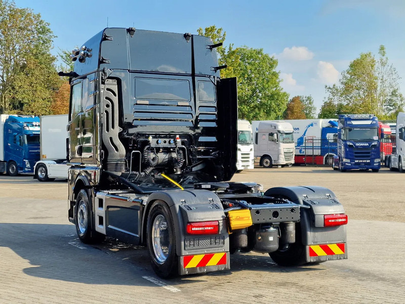 MAN TGX 18.540 - New - Full spec - Mirror cam - Retarder - 2x tank - Full spoiler - Tracteur routier: photos 5 MAN TGX 18.540 - New - Full spec - Mirror cam - Retarder - 2x tank - Full spoiler - Tracteur routier: photos 5