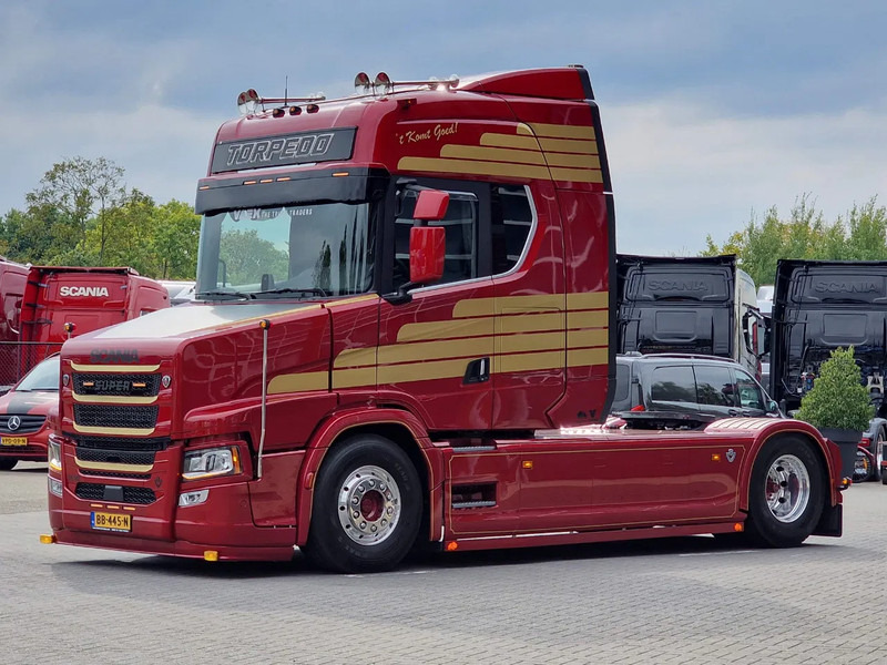 Scania 530ST V8 NGS Tuft R Torpedo - New - Full spec - BUFFL In- and Exterior - Show truck - Tracteur routier: photos 4 Scania 530ST V8 NGS Tuft R Torpedo - New - Full spec - BUFFL In- and Exterior - Show truck - Tracteur routier: photos 4