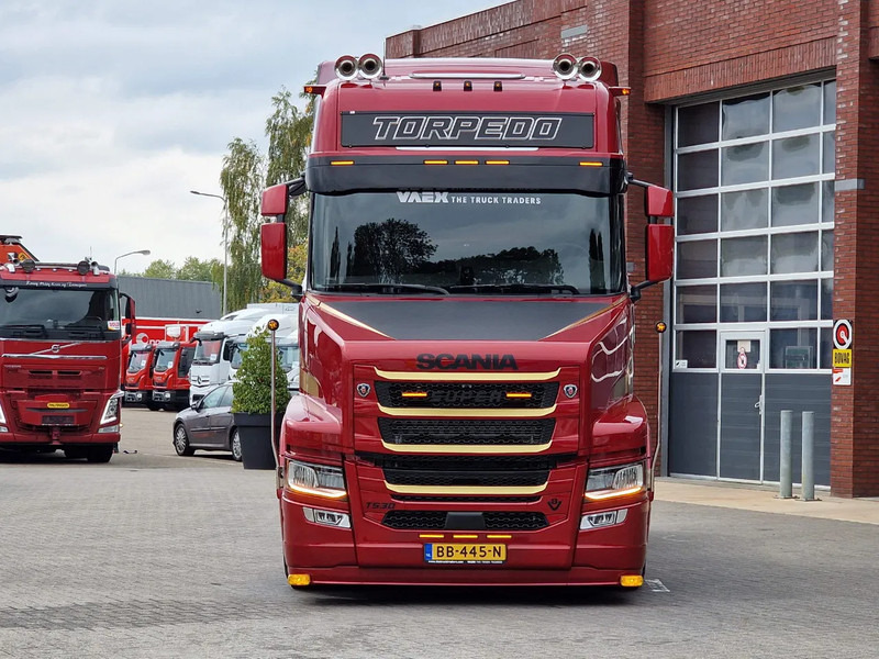 Scania 530ST V8 NGS Tuft R Torpedo - New - Full spec - BUFFL In- and Exterior - Show truck - Tracteur routier: photos 3 Scania 530ST V8 NGS Tuft R Torpedo - New - Full spec - BUFFL In- and Exterior - Show truck - Tracteur routier: photos 3