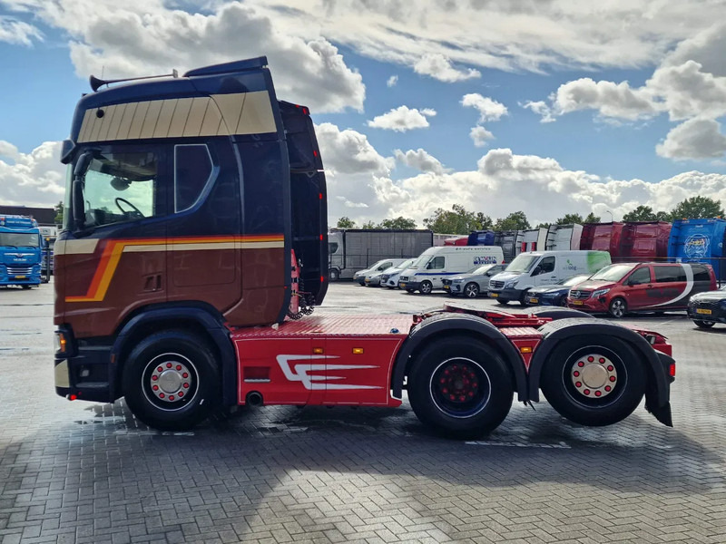 Scania R500 NGS Highline 6x2 - PTO/Hydraulic - Custom interior - Full air - 2.95 WB - Tracteur routier: photos 4 Scania R500 NGS Highline 6x2 - PTO/Hydraulic - Custom interior - Full air - 2.95 WB - Tracteur routier: photos 4