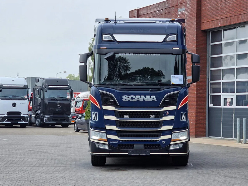 Scania R520 V8 NGS Highline 6x2 - PTO/Hydraulic - Full air - 2.95 WB - Navi - Fridge - Sliding 5th wheel - Tracteur routier: photos 2 Scania R520 V8 NGS Highline 6x2 - PTO/Hydraulic - Full air - 2.95 WB - Navi - Fridge - Sliding 5th wheel - Tracteur routier: photos 2