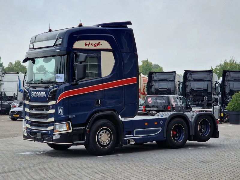 Scania R520 V8 NGS Highline 6x2 - PTO/Hydraulic - Full air - 2.95 WB - Navi - Fridge - Sliding 5th wheel - Tracteur routier: photos 3 Scania R520 V8 NGS Highline 6x2 - PTO/Hydraulic - Full air - 2.95 WB - Navi - Fridge - Sliding 5th wheel - Tracteur routier: photos 3