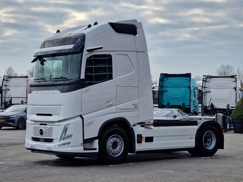 Volvo FH 13.500 Aero Globetrotter XL 4x2 - I Save - I parkcool - 2x tank - Mirror cams - Tracteur routier: photos 3 Volvo FH 13.500 Aero Globetrotter XL 4x2 - I Save - I parkcool - 2x tank - Mirror cams - Tracteur routier: photos 3