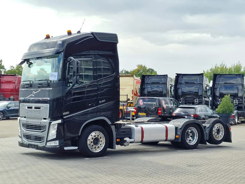 Volvo FH 13.540 Globetrotter 6x2 - Full air - VEB+ - Led - Tracteur routier: photos 3 Volvo FH 13.540 Globetrotter 6x2 - Full air - VEB+ - Led - Tracteur routier: photos 3