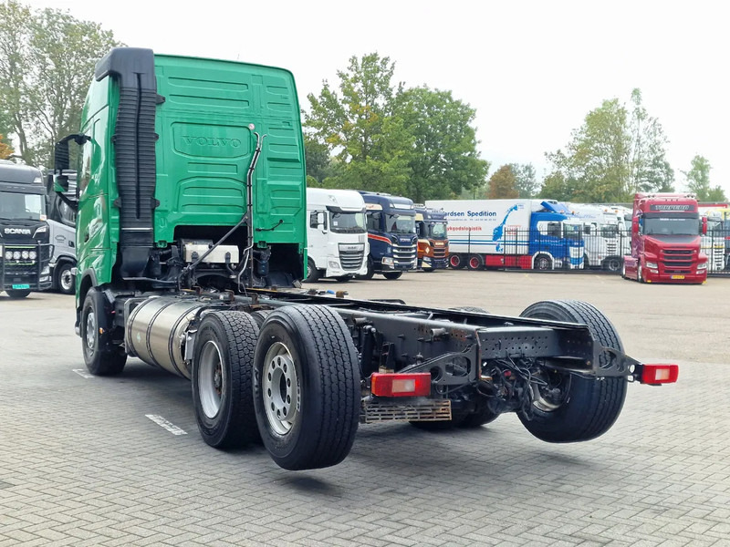 Volvo FH 13.460 Globetrotter 6x2 - Chassis - 4.60 WB - HUB Reduction - LNG - Châssis cabine: photos 5 Volvo FH 13.460 Globetrotter 6x2 - Chassis - 4.60 WB - HUB Reduction - LNG - Châssis cabine: photos 5