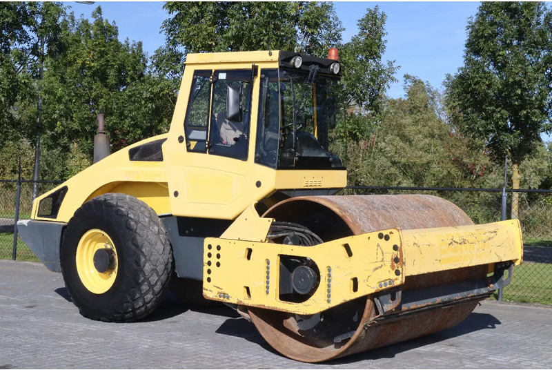 Bomag BW213 D-4 | LOW HOURS! | EVIB | GOOD CONDITION - Compacteur: photos 5 Bomag BW213 D-4 | LOW HOURS! | EVIB | GOOD CONDITION - Compacteur: photos 5