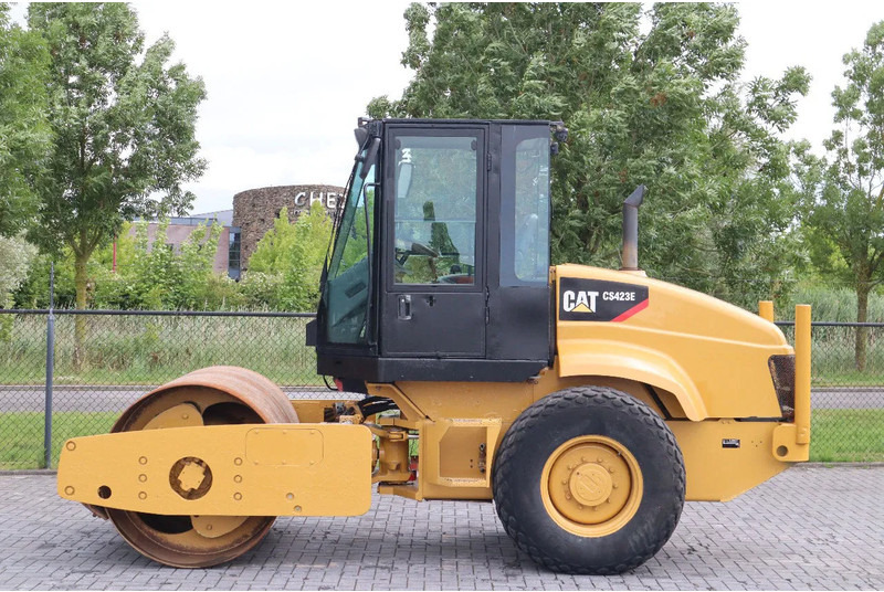 Caterpillar CS423 E | AIRCO | GOOD WORKING | BW 177 - Compacteur: photos 1 Caterpillar CS423 E | AIRCO | GOOD WORKING | BW 177 - Compacteur: photos 1