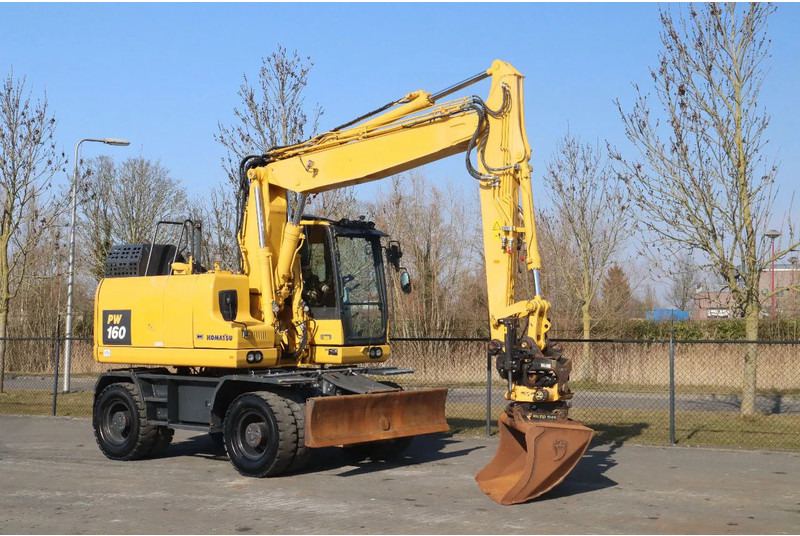 Komatsu PW160-11 | ENGCON TILTROTATOR | BUCKET | TRAILER HYDR. - Pelle sur pneus: photos 5 Komatsu PW160-11 | ENGCON TILTROTATOR | BUCKET | TRAILER HYDR. - Pelle sur pneus: photos 5