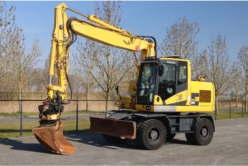 Komatsu PW160-11 | ENGCON TILTROTATOR | BUCKET | TRAILER HYDR. - Pelle sur pneus: photos 2 Komatsu PW160-11 | ENGCON TILTROTATOR | BUCKET | TRAILER HYDR. - Pelle sur pneus: photos 2