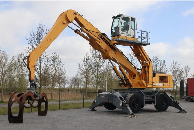 Liebherr A944 C HD | LOG GRAPPLE | HOLZGREIFER | TIMBER - Pelle de manutention: photos 2 Liebherr A944 C HD | LOG GRAPPLE | HOLZGREIFER | TIMBER - Pelle de manutention: photos 2