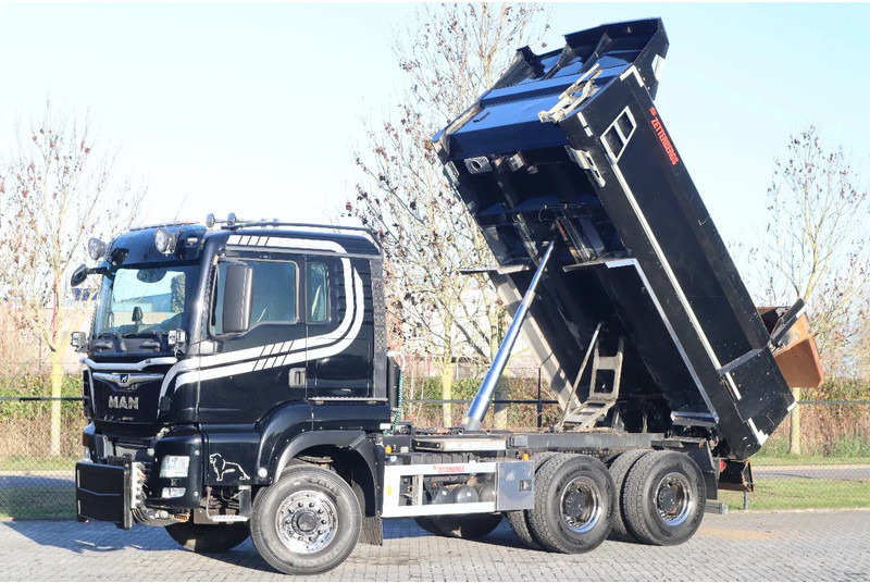 MAN TGS 26.500 | 6X6 | HYDRODRIVE | BIG AXLES | EURO 6 - Camion benne: photos 1 MAN TGS 26.500 | 6X6 | HYDRODRIVE | BIG AXLES | EURO 6 - Camion benne: photos 1