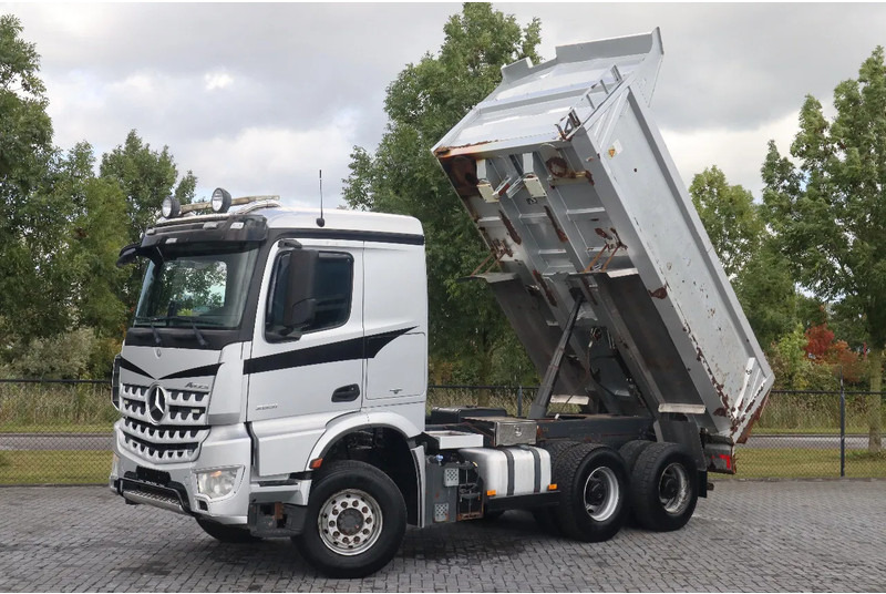 Mercedes-Benz Arocs 2651 | 6X4 | RETARDER | BIG AXLES | EURO 6 - Camion benne: photos 1 Mercedes-Benz Arocs 2651 | 6X4 | RETARDER | BIG AXLES | EURO 6 - Camion benne: photos 1