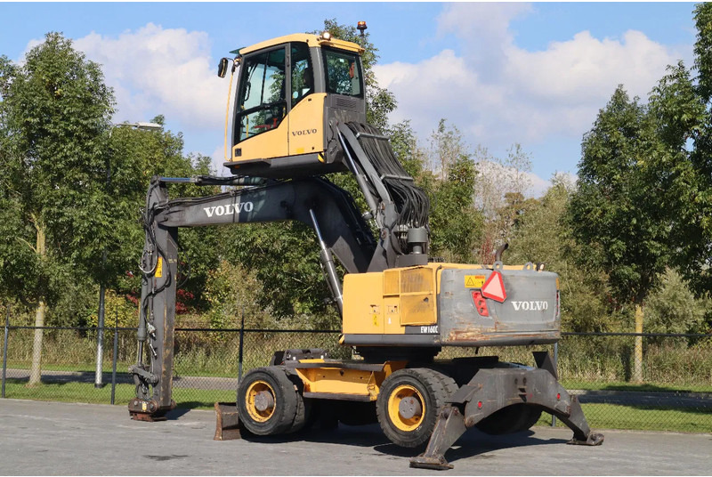 Volvo EW160C | EW 160 C | LIFT CAB | DOZERBLADE | QUICK COUPLER - Pelle de manutention: photos 3 Volvo EW160C | EW 160 C | LIFT CAB | DOZERBLADE | QUICK COUPLER - Pelle de manutention: photos 3