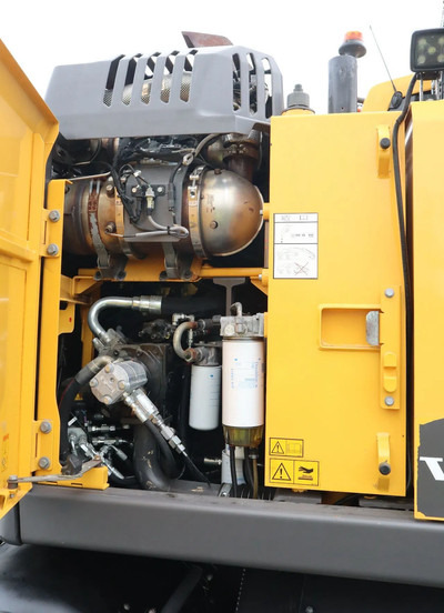 Pelle sur pneus Volvo EWR 150 E | ROTOTILT | BUCKET | TRAILER HYDR: photos 14