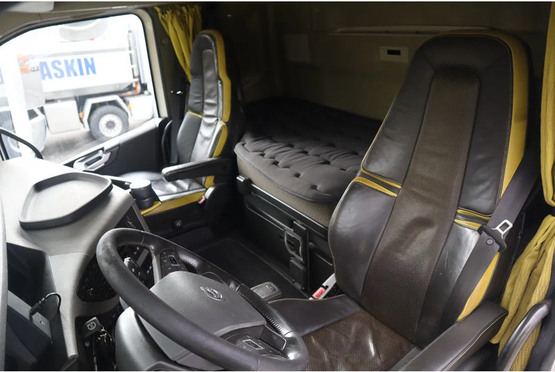 Camion ampliroll Volvo FH 16.750 | 6X2*4 | RETARDER | STEERING AXLE | JOAB HOOK | EURO 6: photos 14 Camion ampliroll Volvo FH 16.750 | 6X2*4 | RETARDER | STEERING AXLE | JOAB HOOK | EURO 6: photos 14