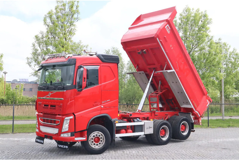 Volvo FH 540 | 6X4 | TANDEMLIFT | BIG AXLES | RETARDER | EURO 6 - Camion benne: photos 1 Volvo FH 540 | 6X4 | TANDEMLIFT | BIG AXLES | RETARDER | EURO 6 - Camion benne: photos 1