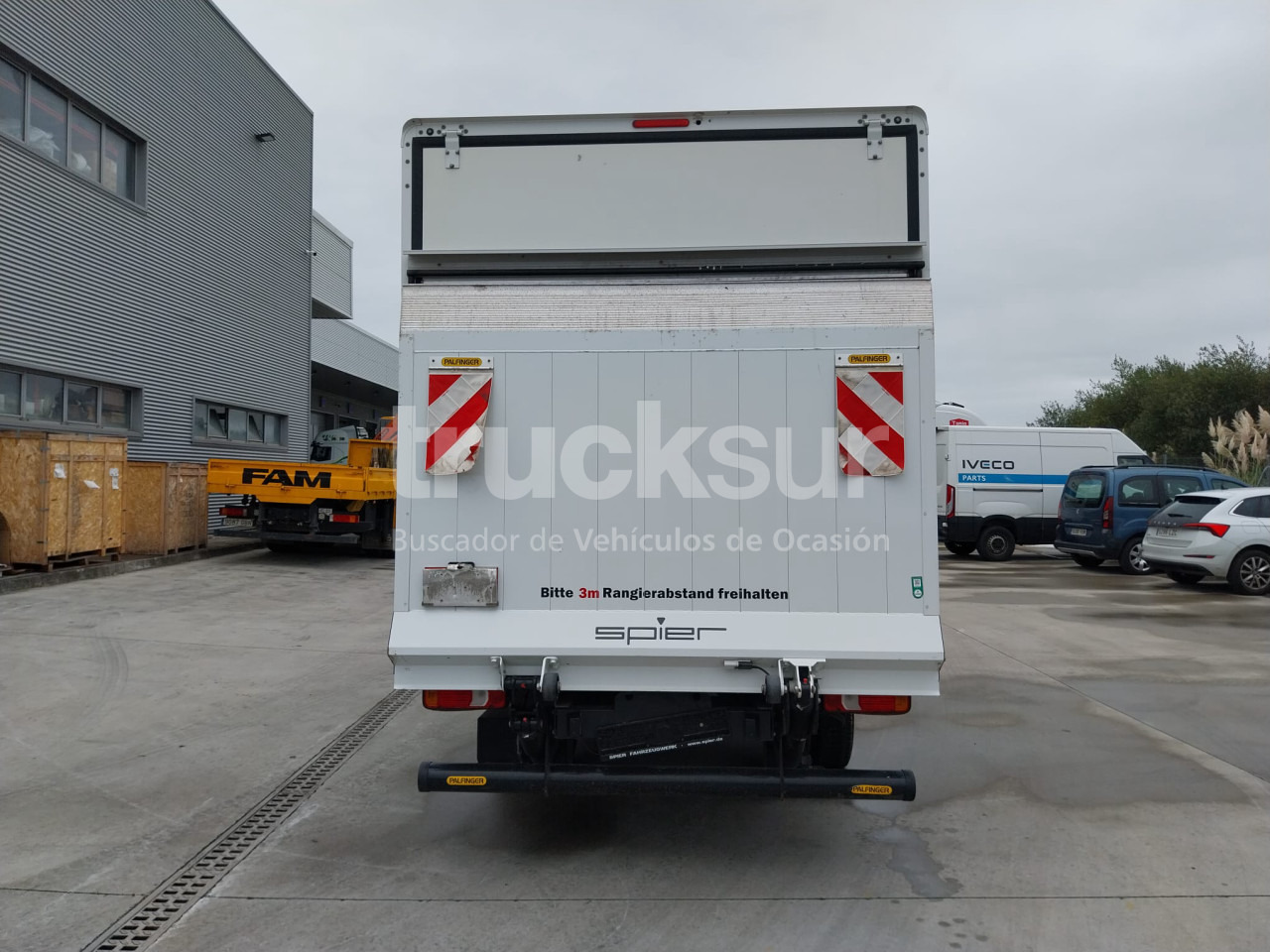 IVECO DAILY 35C16H - Fourgon grand volume: photos 4 IVECO DAILY 35C16H - Fourgon grand volume: photos 4