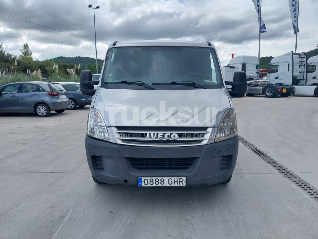 IVECO DAILY 35S12 7M3 - Fourgon grand volume: photos 4 IVECO DAILY 35S12 7M3 - Fourgon grand volume: photos 4
