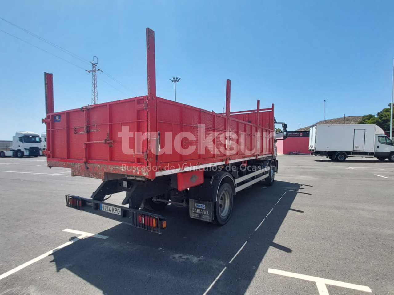 IVECO EUROCARGO 250.123 - Camion benne: photos 3 IVECO EUROCARGO 250.123 - Camion benne: photos 3
