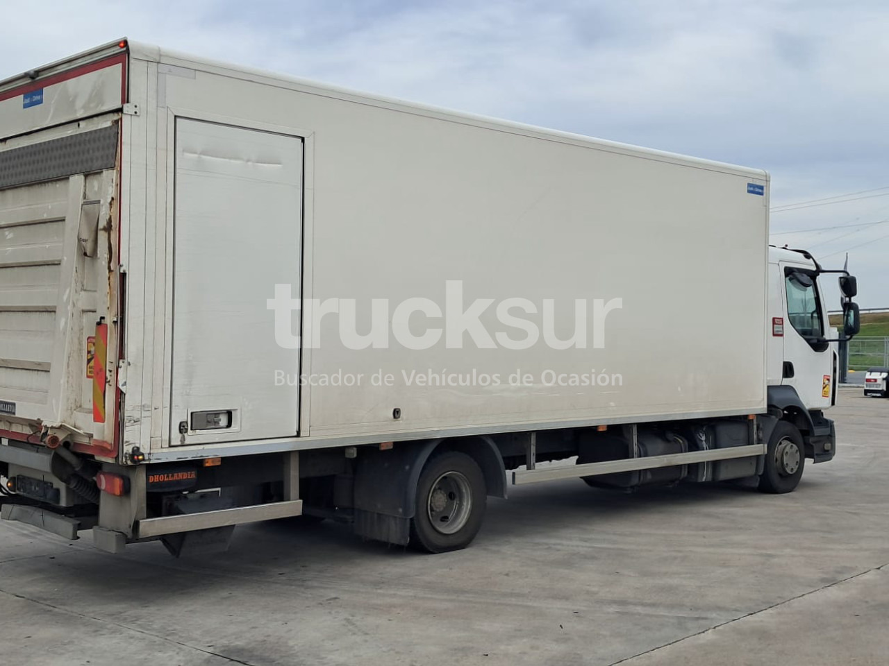 RENAULT D12.240 - Camion fourgon: photos 3 RENAULT D12.240 - Camion fourgon: photos 3