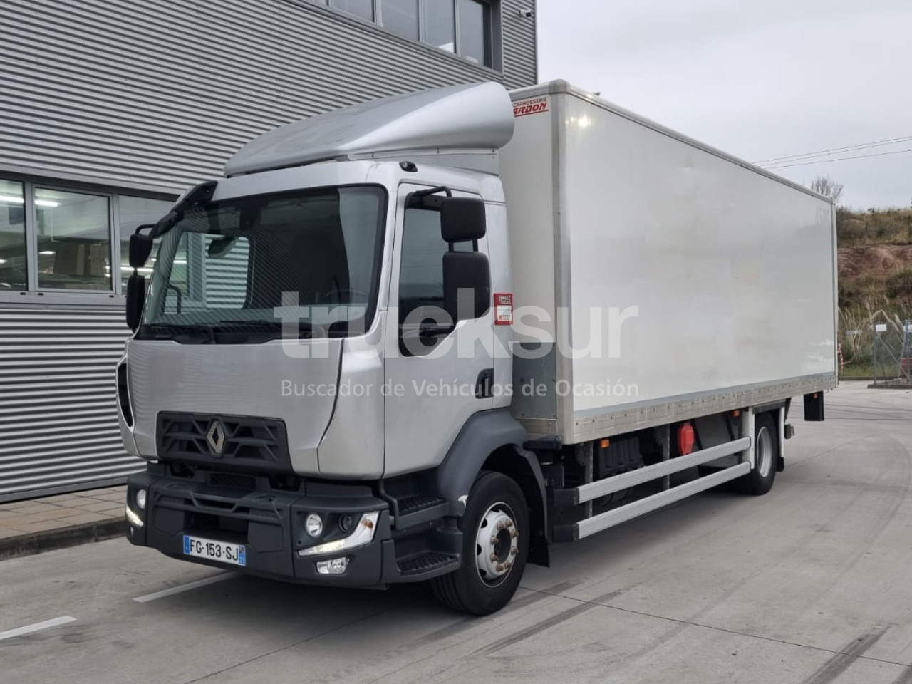 RENAULT D14.240 - Camion fourgon: photos 1 RENAULT D14.240 - Camion fourgon: photos 1