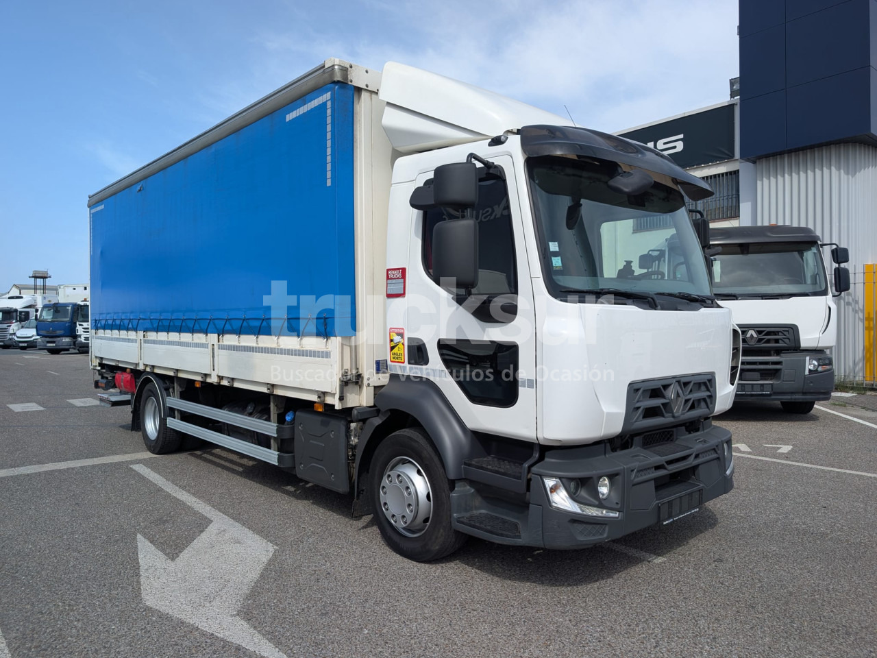 RENAULT D240.12 - Camion à rideaux coulissants: photos 2 RENAULT D240.12 - Camion à rideaux coulissants: photos 2