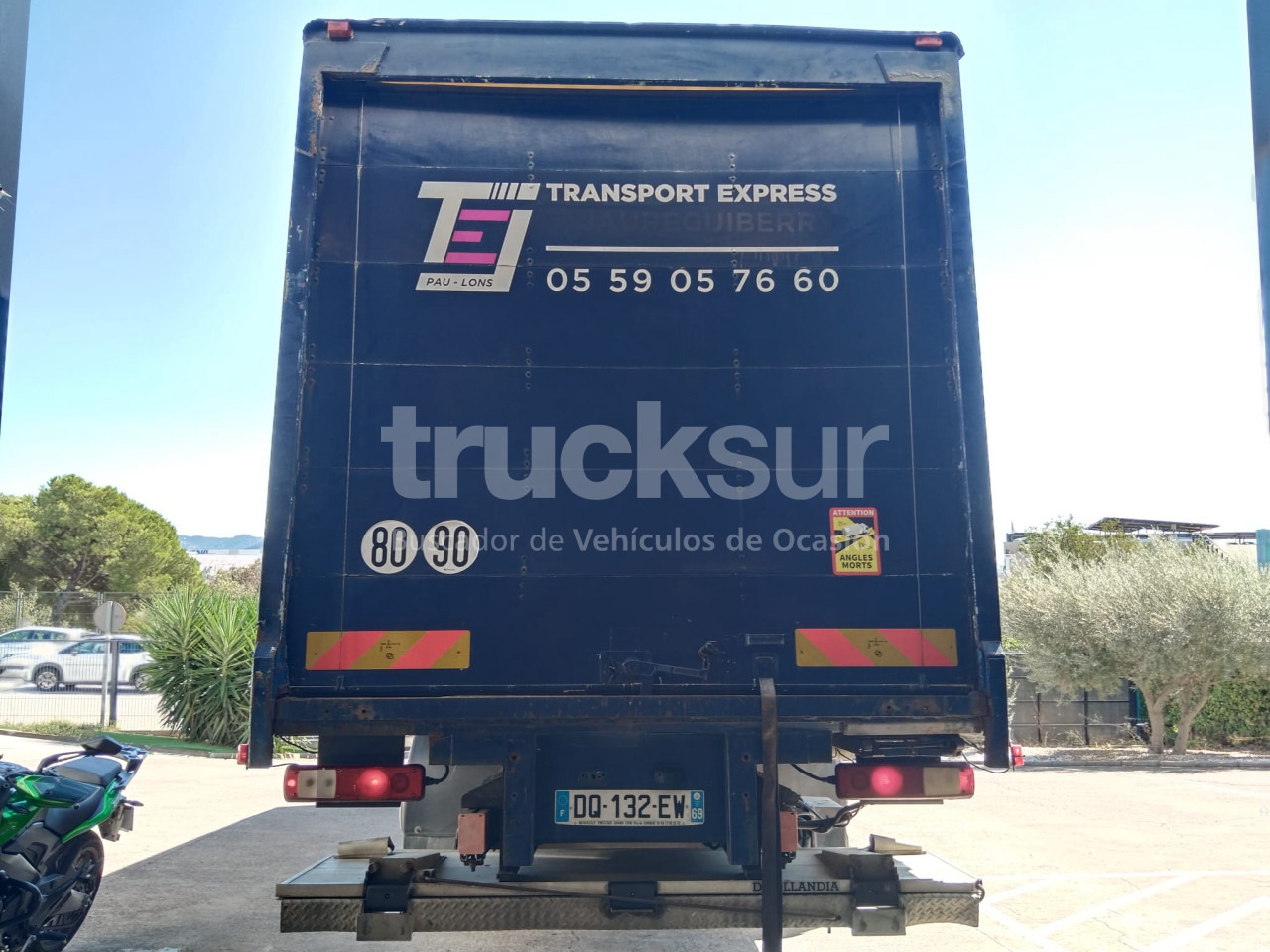 RENAULT D280.18 - Camion fourgon: photos 4 RENAULT D280.18 - Camion fourgon: photos 4