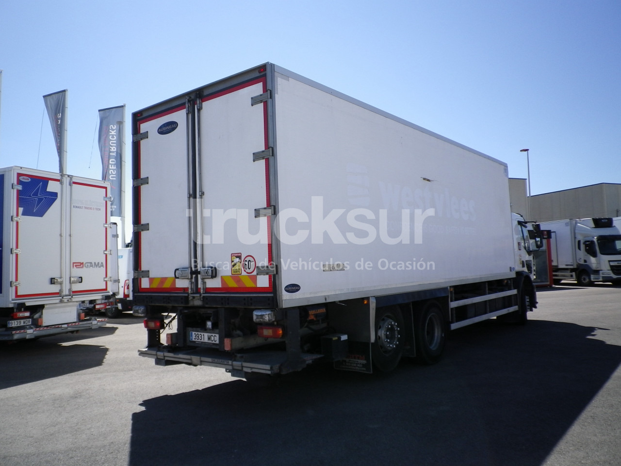 RENAULT D320.26 FRC - Camion frigorifique: photos 4 RENAULT D320.26 FRC - Camion frigorifique: photos 4