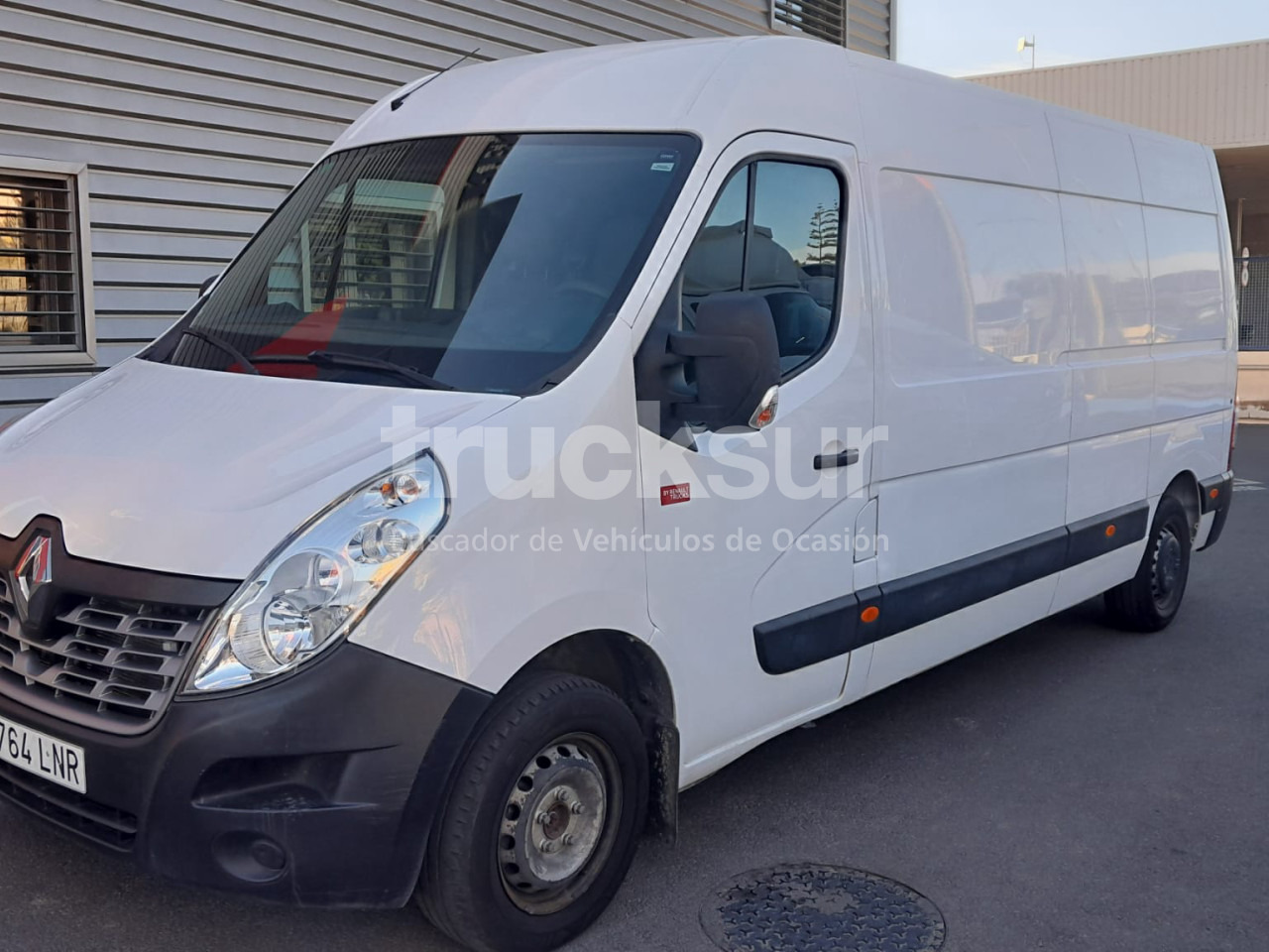 RENAULT MASTER 130.35 L3H2 E6 - Fourgon grand volume: photos 2 RENAULT MASTER 130.35 L3H2 E6 - Fourgon grand volume: photos 2