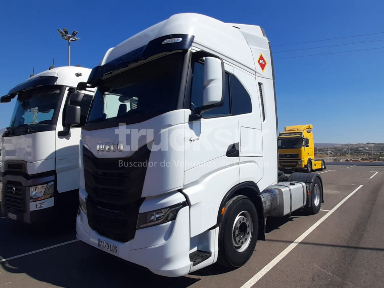 IVECO S-WAY AS440S51T/P - Tracteur routier: photos 1 IVECO S-WAY AS440S51T/P - Tracteur routier: photos 1