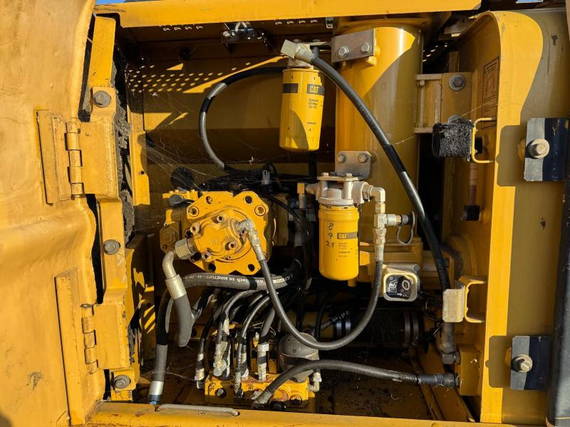 Pelle sur chenille Caterpillar 312BL: photos 11 Pelle sur chenille Caterpillar 312BL: photos 11