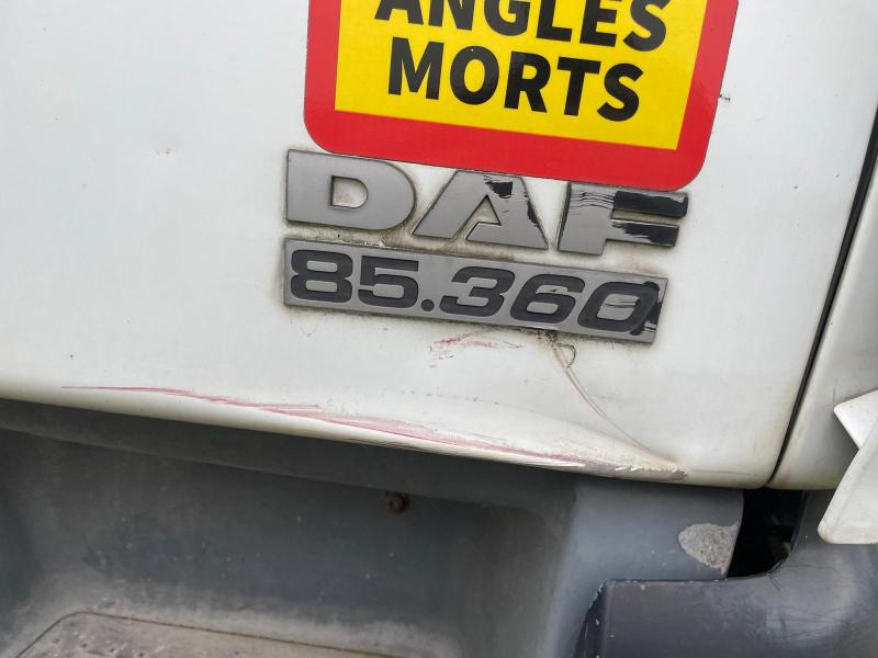 DAF CF 360 - Camion plateau: photos 3 DAF CF 360 - Camion plateau: photos 3