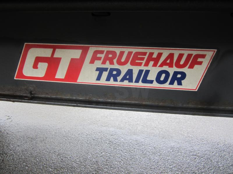 Fruehauf - Semi-remorque rideaux coulissants: photos 2 Fruehauf - Semi-remorque rideaux coulissants: photos 2