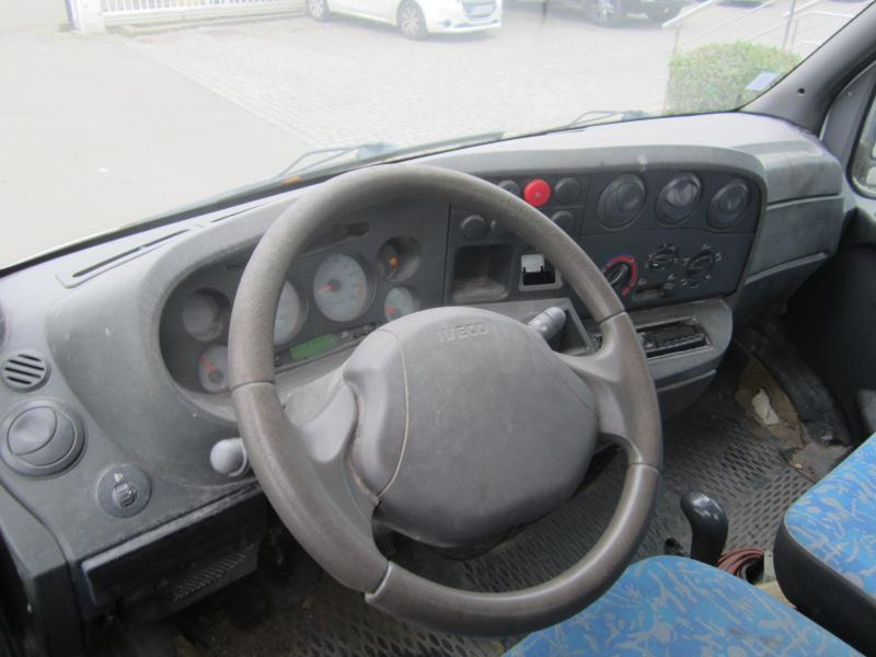 Iveco Daily 35C11 - Utilitaire benne: photos 3 Iveco Daily 35C11 - Utilitaire benne: photos 3