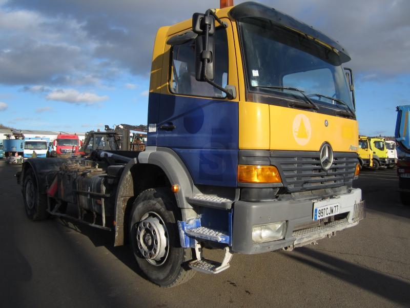 Mercedes Atego 1823 - Camion ampliroll: photos 2 Mercedes Atego 1823 - Camion ampliroll: photos 2