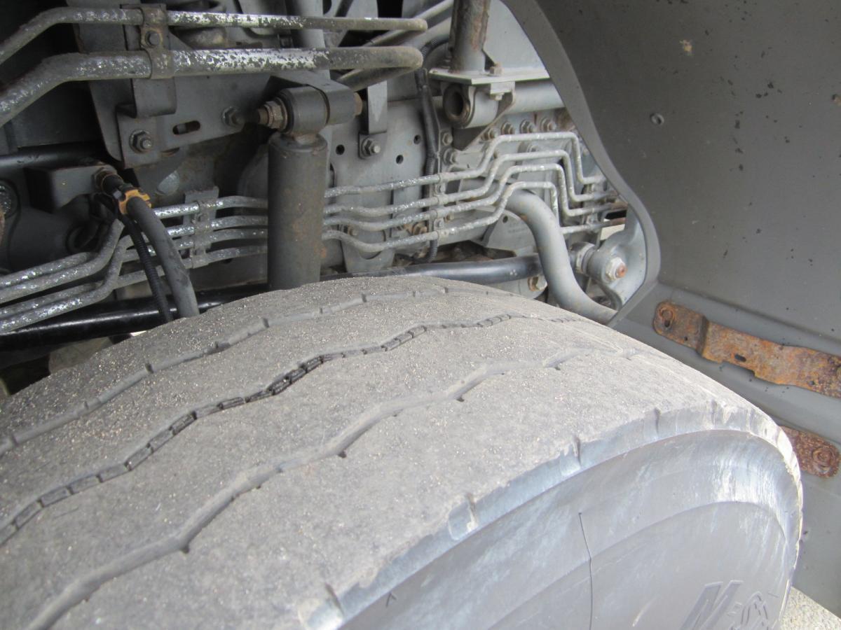 Mercedes Axor 3236 - Camion ampliroll: photos 3 Mercedes Axor 3236 - Camion ampliroll: photos 3