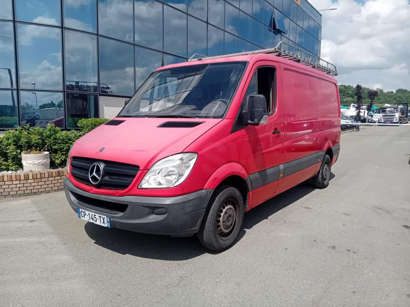 Mercedes Sprinter 209 CDI - Fourgon utilitaire: photos 1 Mercedes Sprinter 209 CDI - Fourgon utilitaire: photos 1