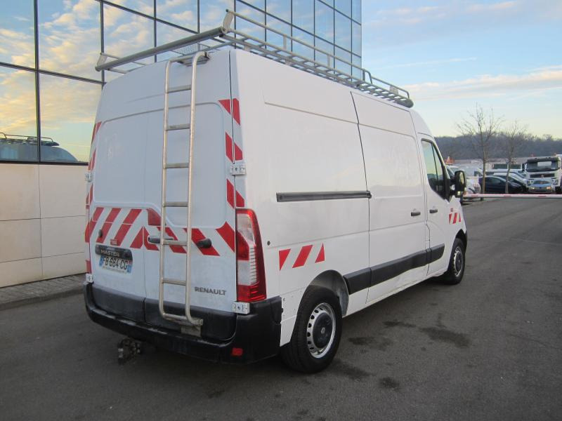Renault Master 2.3 DCI 125 - Fourgon utilitaire: photos 3 Renault Master 2.3 DCI 125 - Fourgon utilitaire: photos 3
